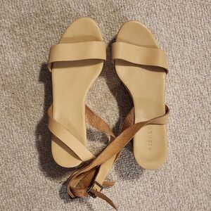 Nisola Sandals, New